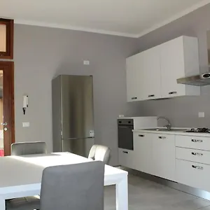 https://modern-nice.it-lombardy.com